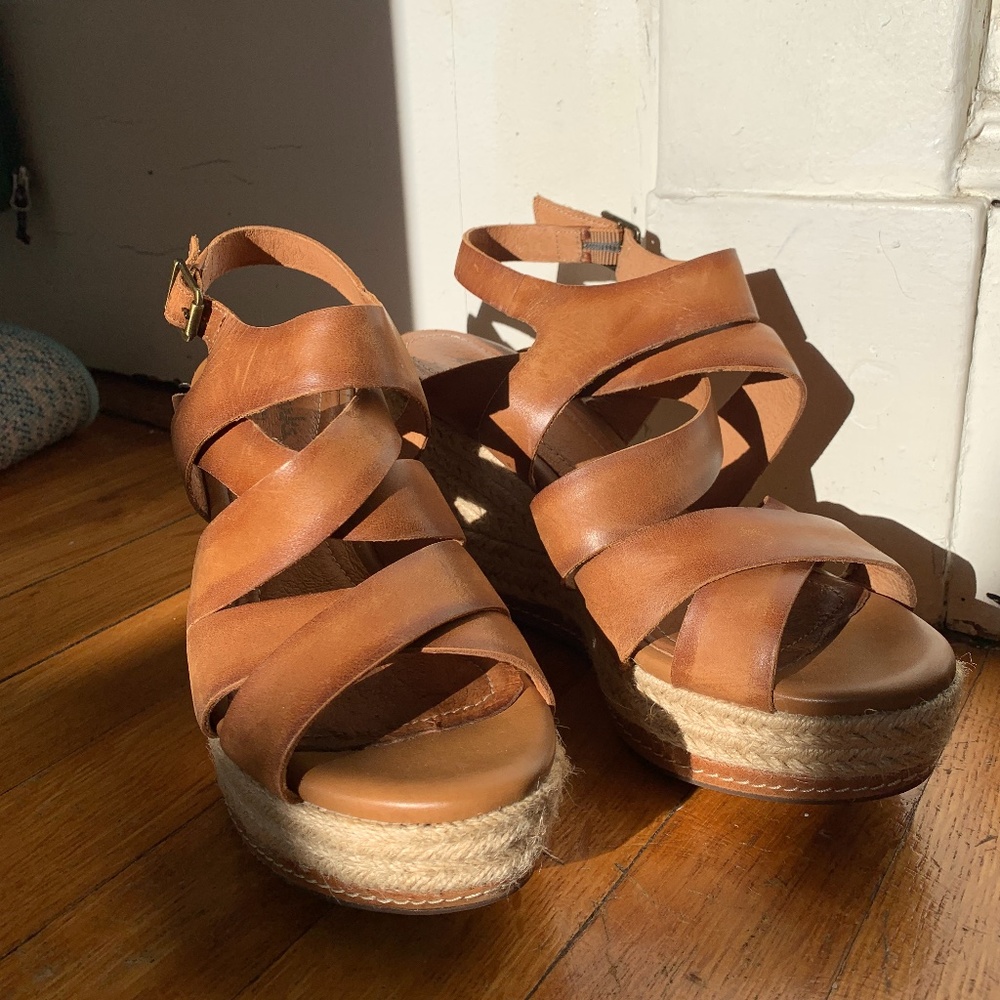 Clarks Amelia Drift Wedge Heels
